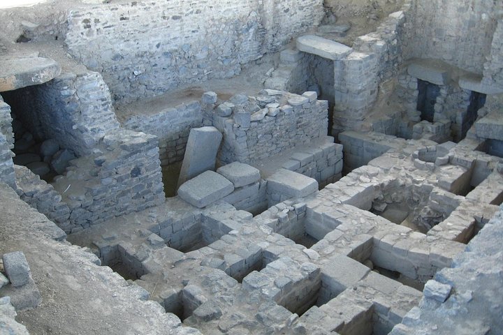 Tour to Wari and Quinua