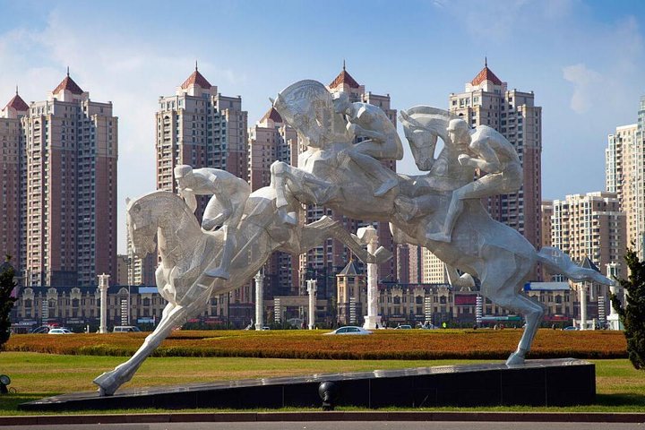 Dalian City Private Day Tour in Your Way