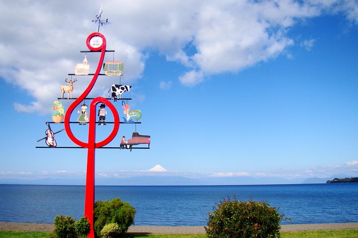 Puerto Varas: Half day Frutillar and Llanquihue Town tour