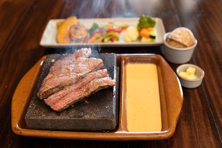 Longreach: Stonegrill Dining Experience