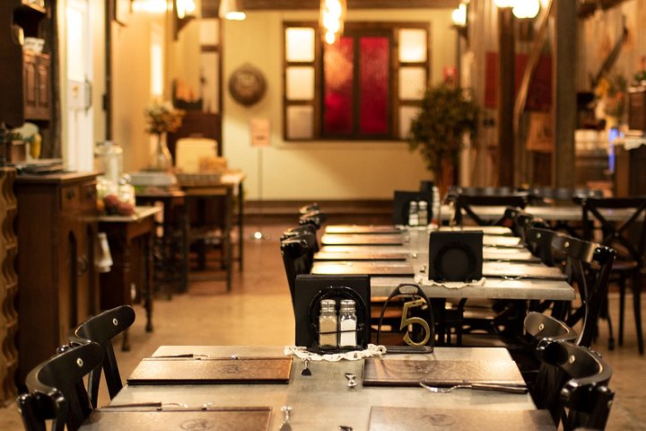 Longreach: Stonegrill Dining Experience