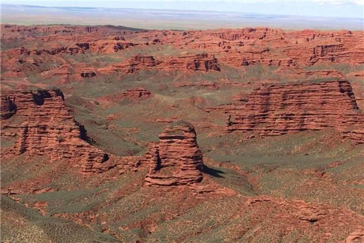 Private Hiking Tour: Pingshanhu Grand Canyon and Zhangye Danxia Geopark From Zhangye