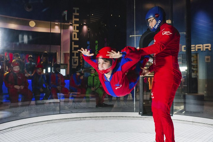 Minneapolis Indoor Skydiving Admission with 2 Flights & Personalized Certificate