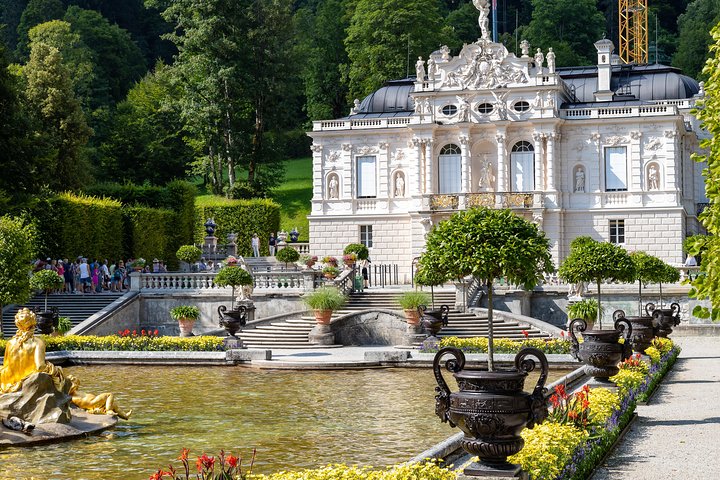 Neuschwanstein Castle and Linderhof Day Tour from Munich