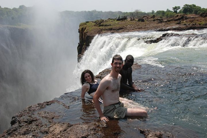 Devil's pool Livingstone Island Tour