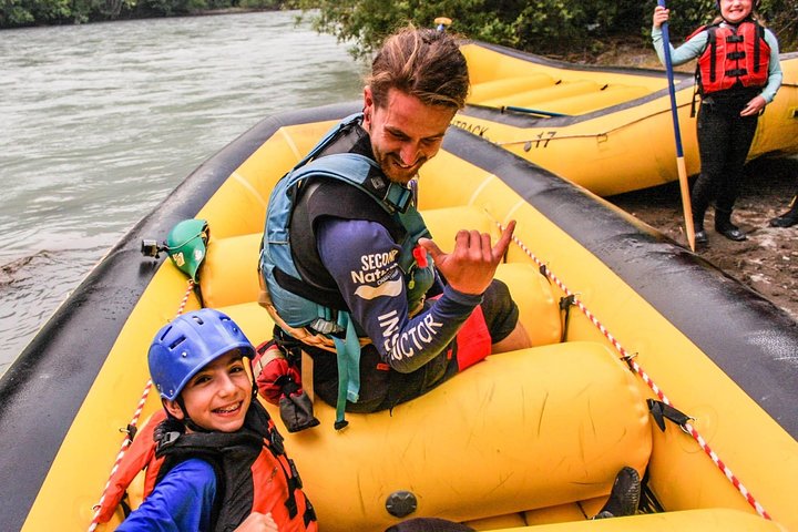 Family Friendly Cheakamus Splash Rafting