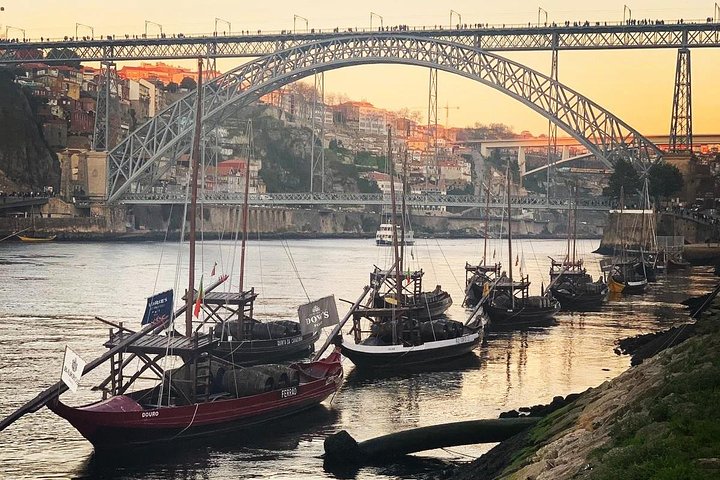 Porto to Lisbon Up to 4 Stops: Aveiro, Nazare, Fatima & Obidos