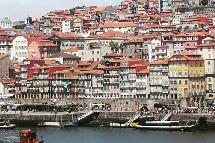 Porto to Lisbon Up to 4 Stops: Aveiro, Nazare, Fatima & Obidos