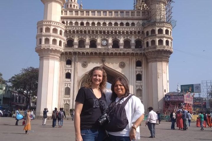 Private tour of Hyderabad in car with guide and lunch