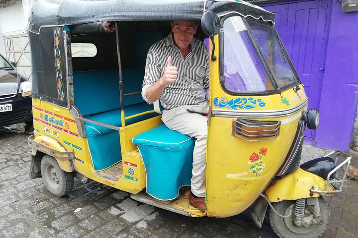 Private tour of Hyderabad in car with guide and lunch