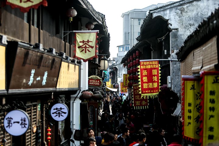 All-inclusive Half-day Private Tour To Zhujiajiao Water Town