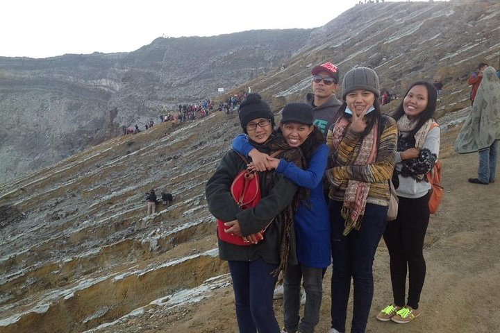 East Java Tours: 3 Days Mount Bromo & Mount Ijen Crater Tour start from Surabaya