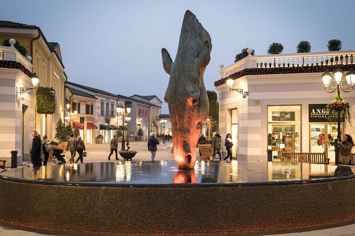 Serravalle Outlet Shopping Mall Shuttle Bus - Return ticket