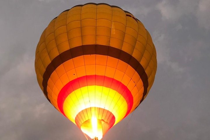 Pokhara: Hot Air Ballooning Tour in Pokhara