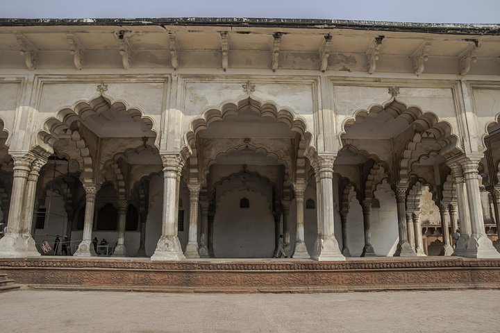 Hyderabad to Taj Mahal and Agra Fort Same Day Tour with Flights