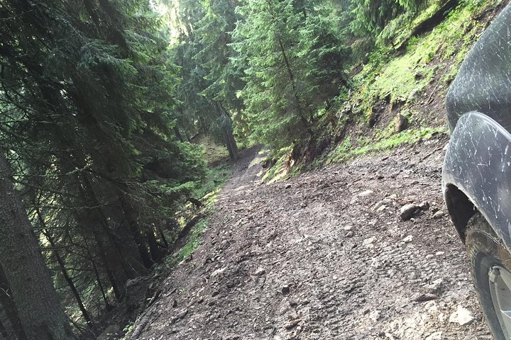 Half-Day 4x4 Tour in the Eastern Carpathians