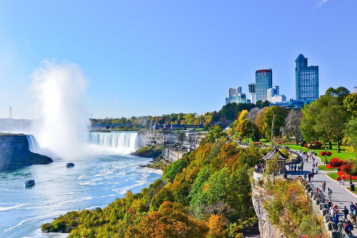 Niagara Falls 1 Day Tour from NYC with Maid of the Mist Boat Ride