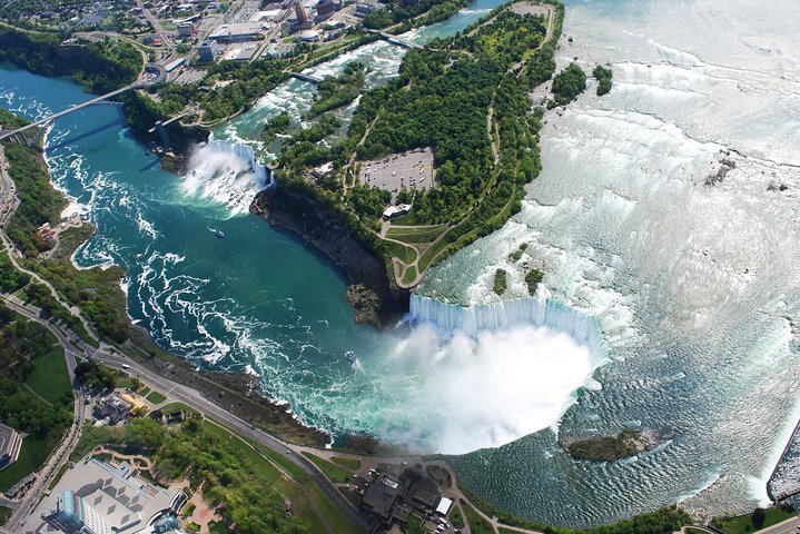 Niagara Falls 1 Day Tour from NYC with Maid of the Mist Boat Ride