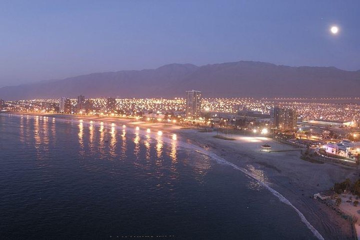 Shuttle shared departure service from Iquique city