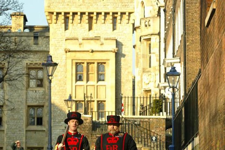 Tower of London and Crown Jewels Exhibition Day Ticket