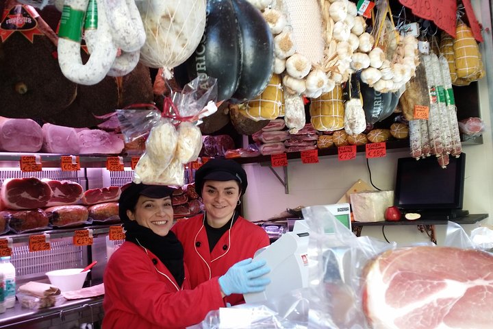 Food Tasty and History Tour in Civitavecchia