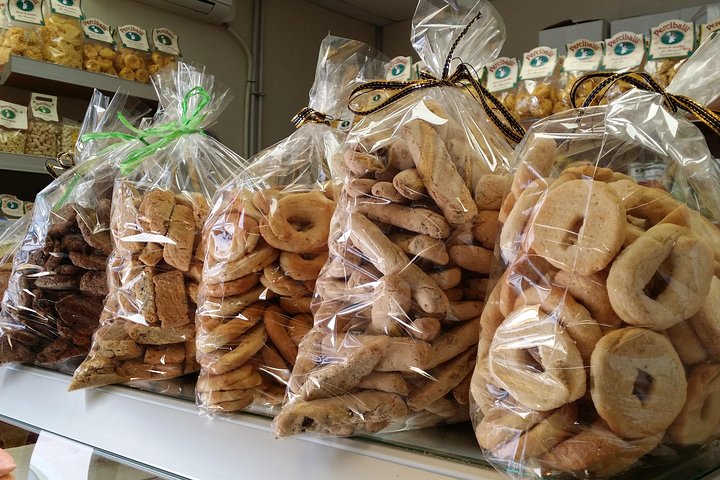 Food Tasty and History Tour in Civitavecchia
