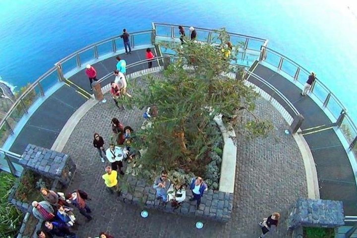 Porto Moniz, Seixal, Fanal Forest, Cliff Skywalk in Open Roof 4X4
