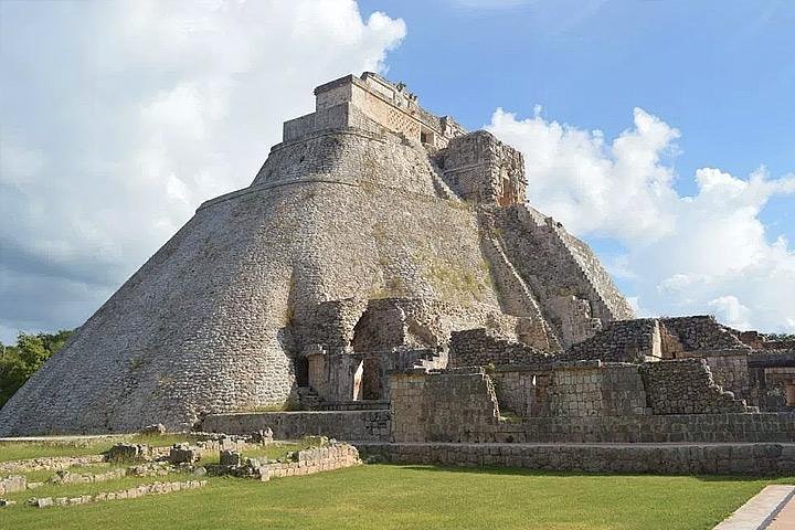 Uxmal and Choco Story Private Tour from Merida