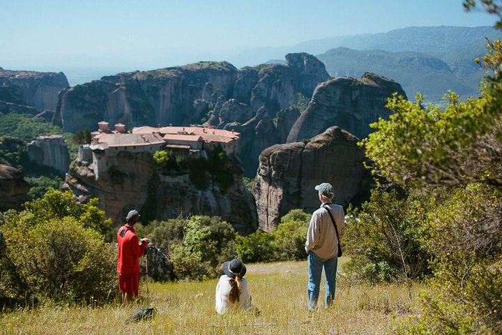 Meteora Small Group Hiking tour with Transfer and Monastery Visit