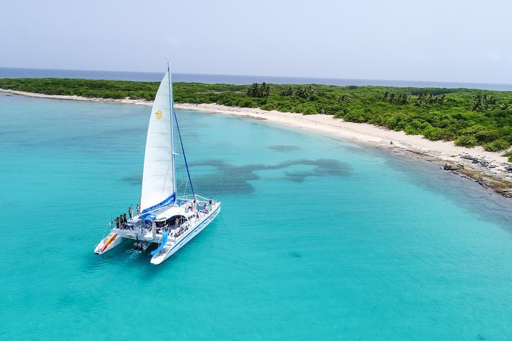 Icacos Island Catamaran Day Sail from Fajardo