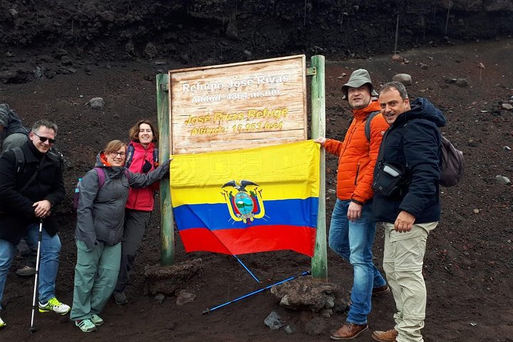 Strenuously Cotopaxi Volcano and birding by the lagoon