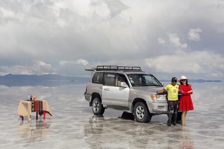 2-Days Uyuni Salt Flats including Laguna Colorada