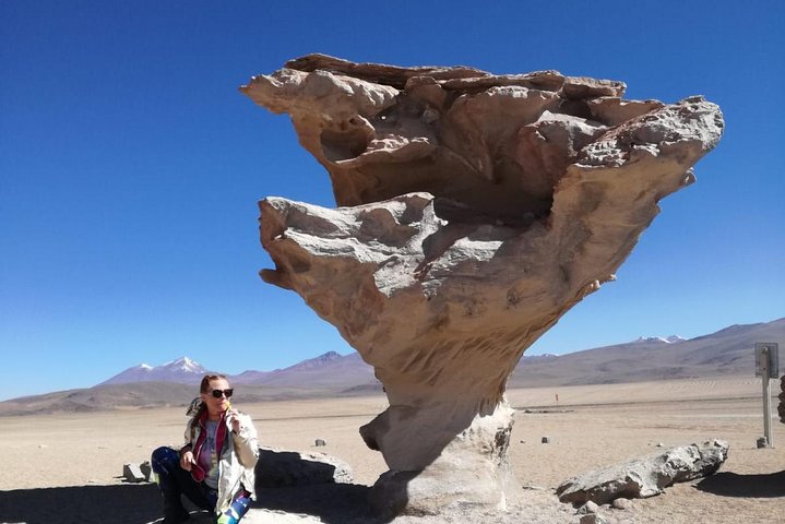 Luxury Uyuni Salt Flats 3D 2N Tour From La Paz by Air