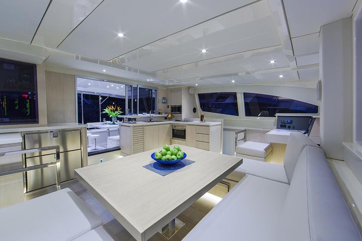VipDolphins Luxury Whale Watching