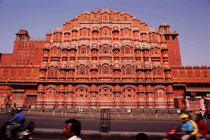 Jaipur: Private Full Day Jaipur City Tour with Pick-Up & Drop.