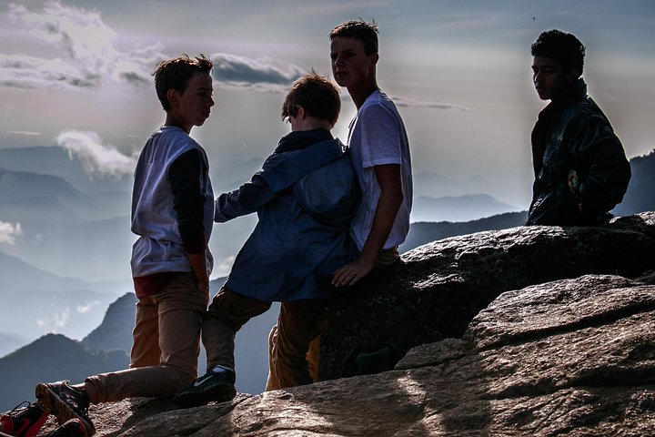 Nuwara Eliya: All Inclusive Horton Plains & Tea Plucking Day Trip