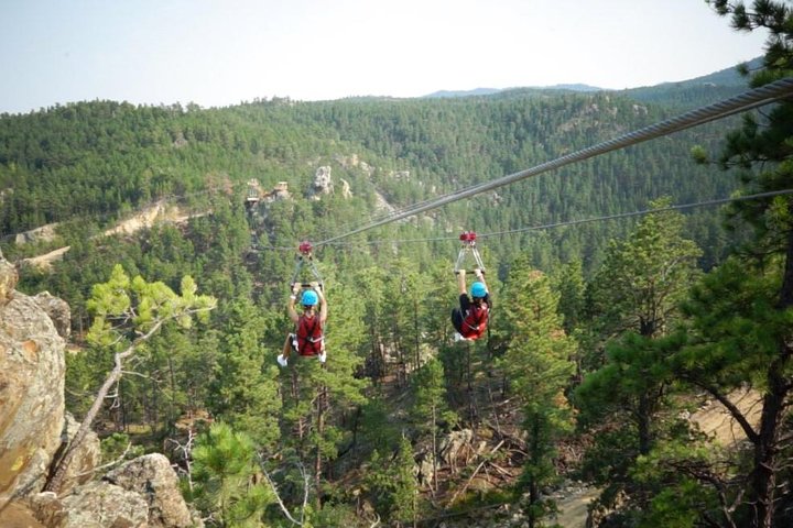Pinnacle Zipline Tour in Keystone