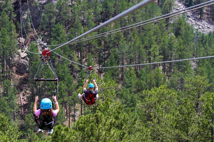 Pinnacle Zipline Tour in Keystone