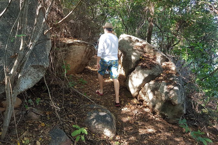 Roqueta Island: Hike, Snorkel & Beach Escape