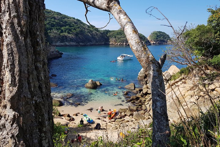 Roqueta Island: Hike, Snorkel & Beach Escape