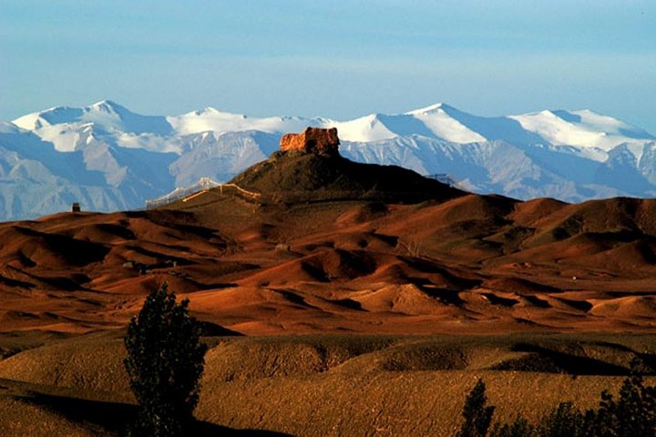 Private One Day Tour Western Thousand Buddha Grottoes and Sun Gate Pass Include Lunch