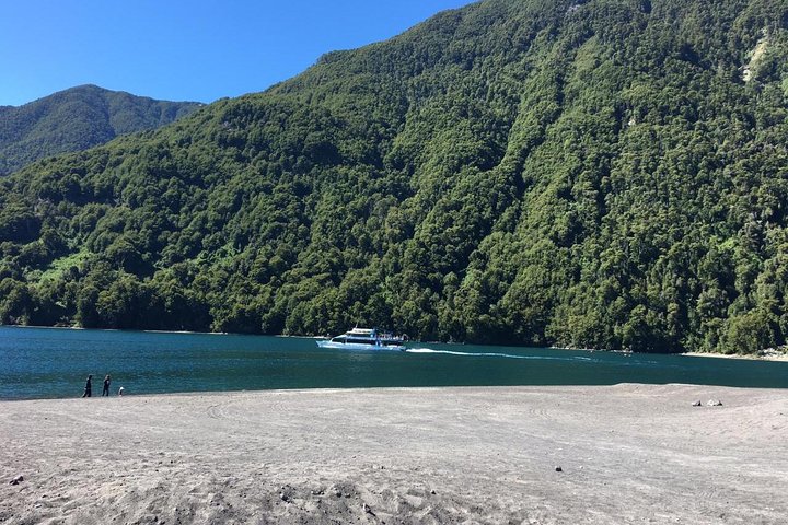 Full-Day Osorno Volcano and Petrohue Falls Small-Group Tour