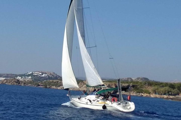 Greek Shores Snorkel and Sailing Day Trip with Lunch
