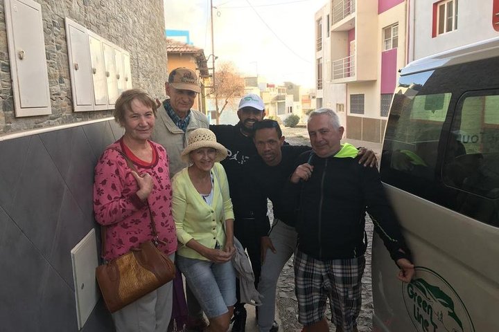 Airport Transfer Cesária Évora Int (VXE) to Mindelo or Vise Versa