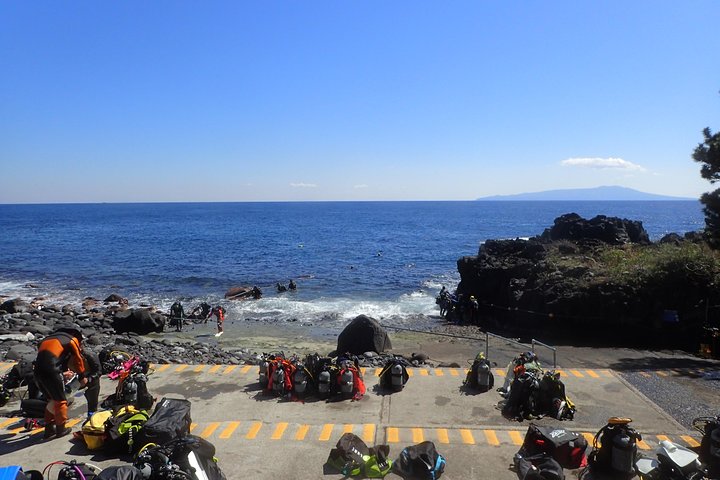 Let's enjoy Scuba diving in Izu Peninsula for certificate Diver