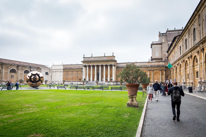 Vatican Museums, Sistine Chapel & St Peter’s Basilica Guided Tour