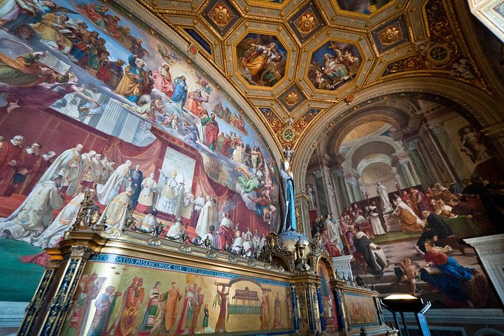 Vatican Museums, Sistine Chapel & St Peter’s Basilica Guided Tour