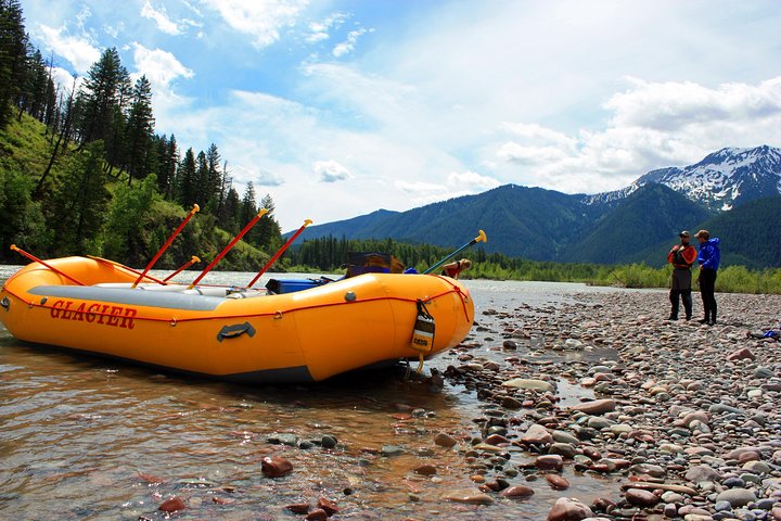 Deluxe Full-Day Whitewater with Riverside Lunch