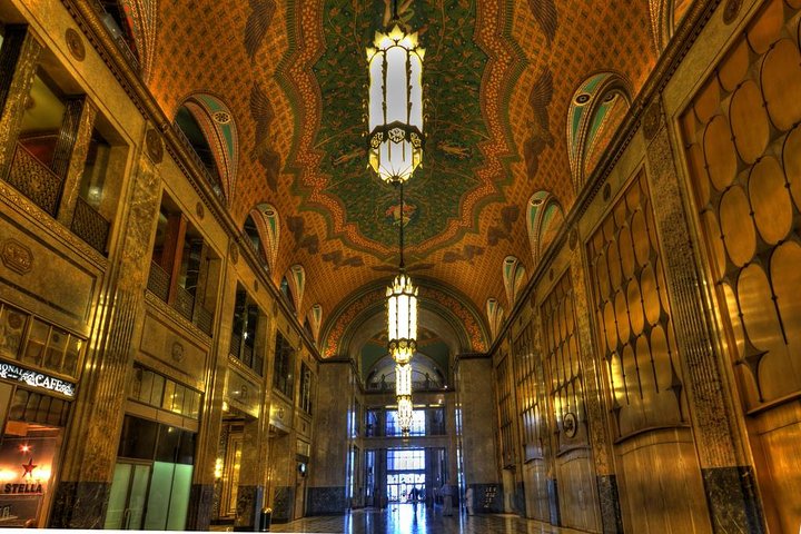Best Detroit Architecture Walking Tour: Inside Access & Landmarks
