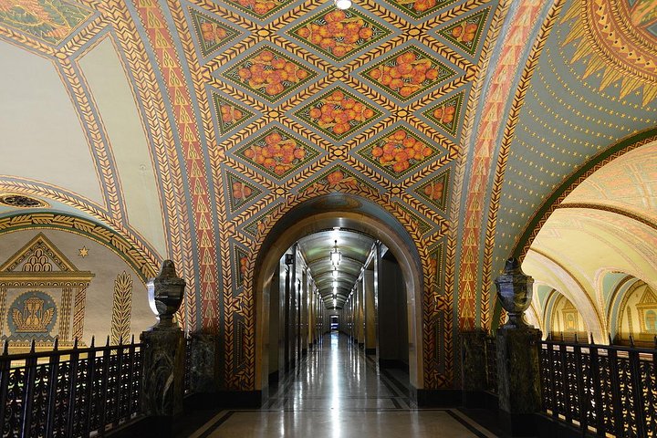 Best Detroit Architecture Walking Tour: Inside Access & Landmarks